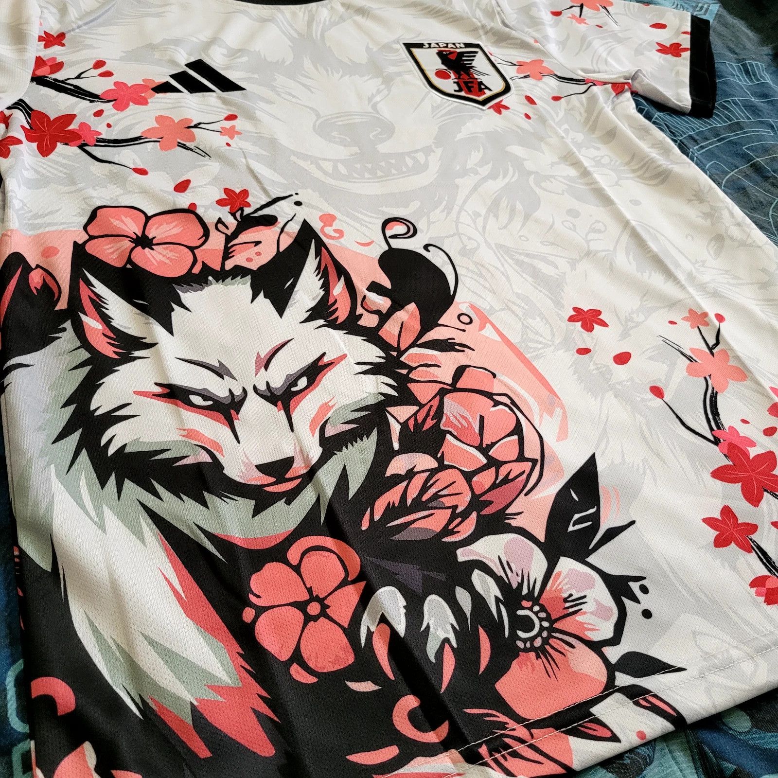 Other Japan Soccer Jersey – Special White Wolf Blossom Edition Size US M / EU 48-50 / 2 - 5 Thumbnail