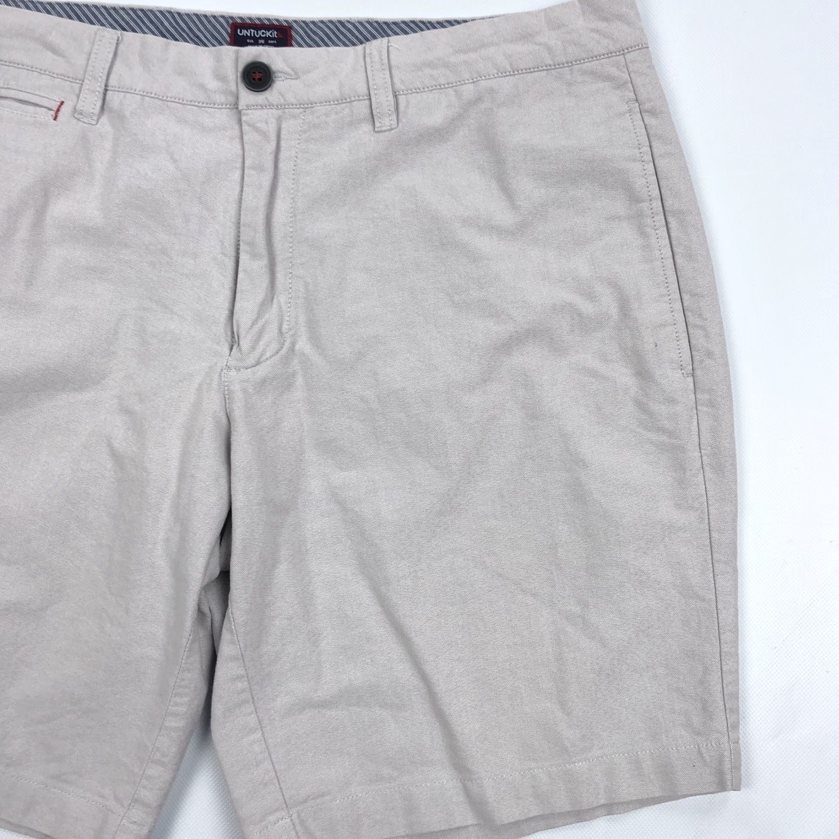 UNTUCKit UNTUCKIT Men 36 Beige Cotton Blend Flat Front Chino Shorts 9 Inseam Size US 36 / EU 52 - 3 Thumbnail