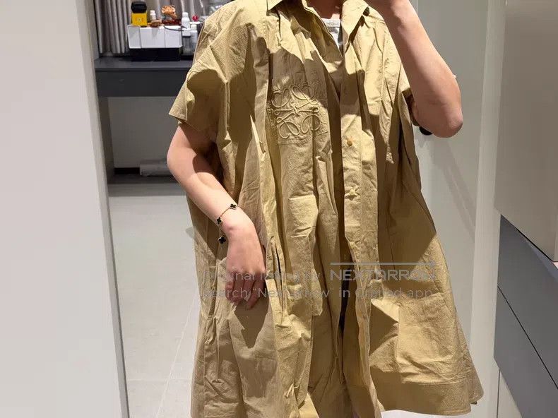 Loewe Loewe Khaki Short Sleeve Shirt Dress, Women's Size 4XL / US 24-26 - 1 Thumbnail
