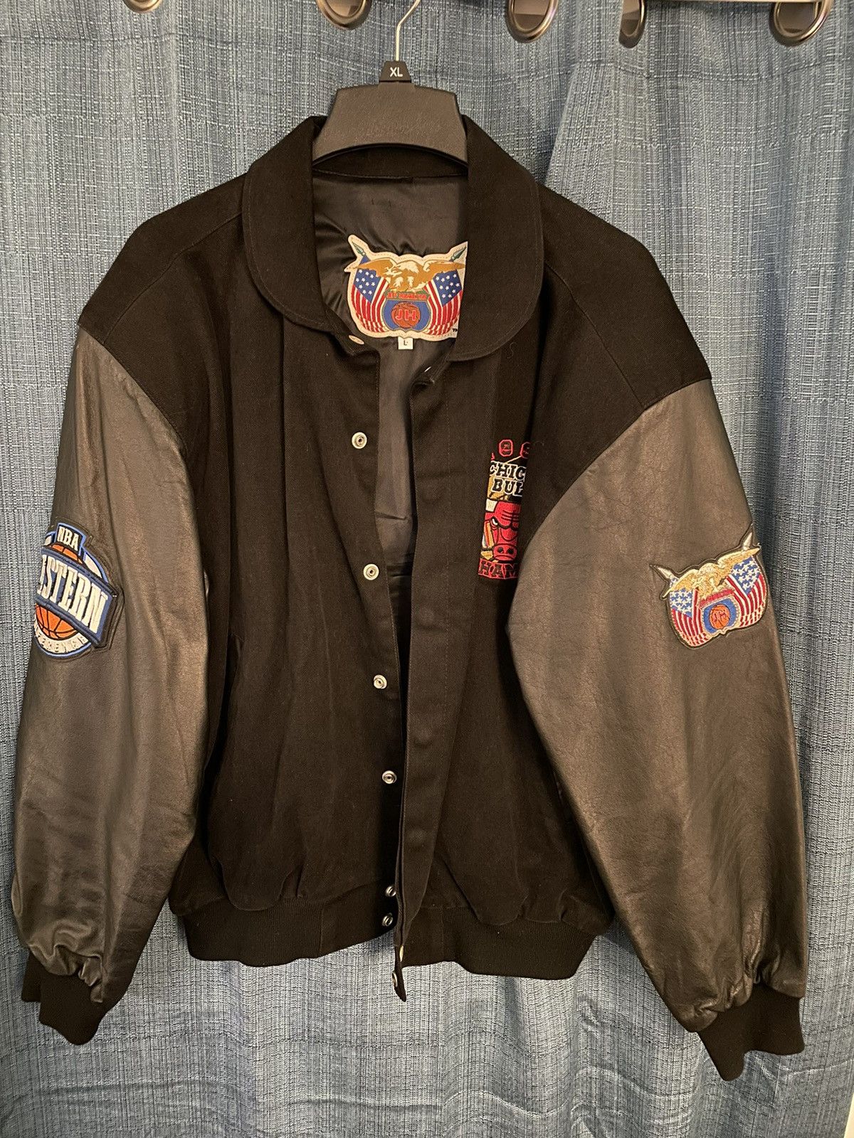 Jeff Hamilton Chicago Bulls 1996 Champions Jeff Hamilton Jacket Size US L / EU 52-54 / 3 - 2 Thumbnail
