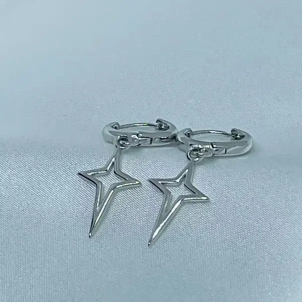 Sterling Silver Star Earrings 🔥🔥🔥 Size ONE SIZE - 2 Thumbnail