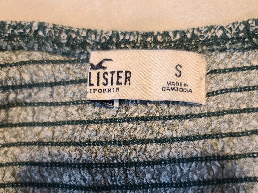Hollister Hollister Dark Green Smocked Floral Cropped Top Small Size S / US 4 / IT 40 - 1 Thumbnail