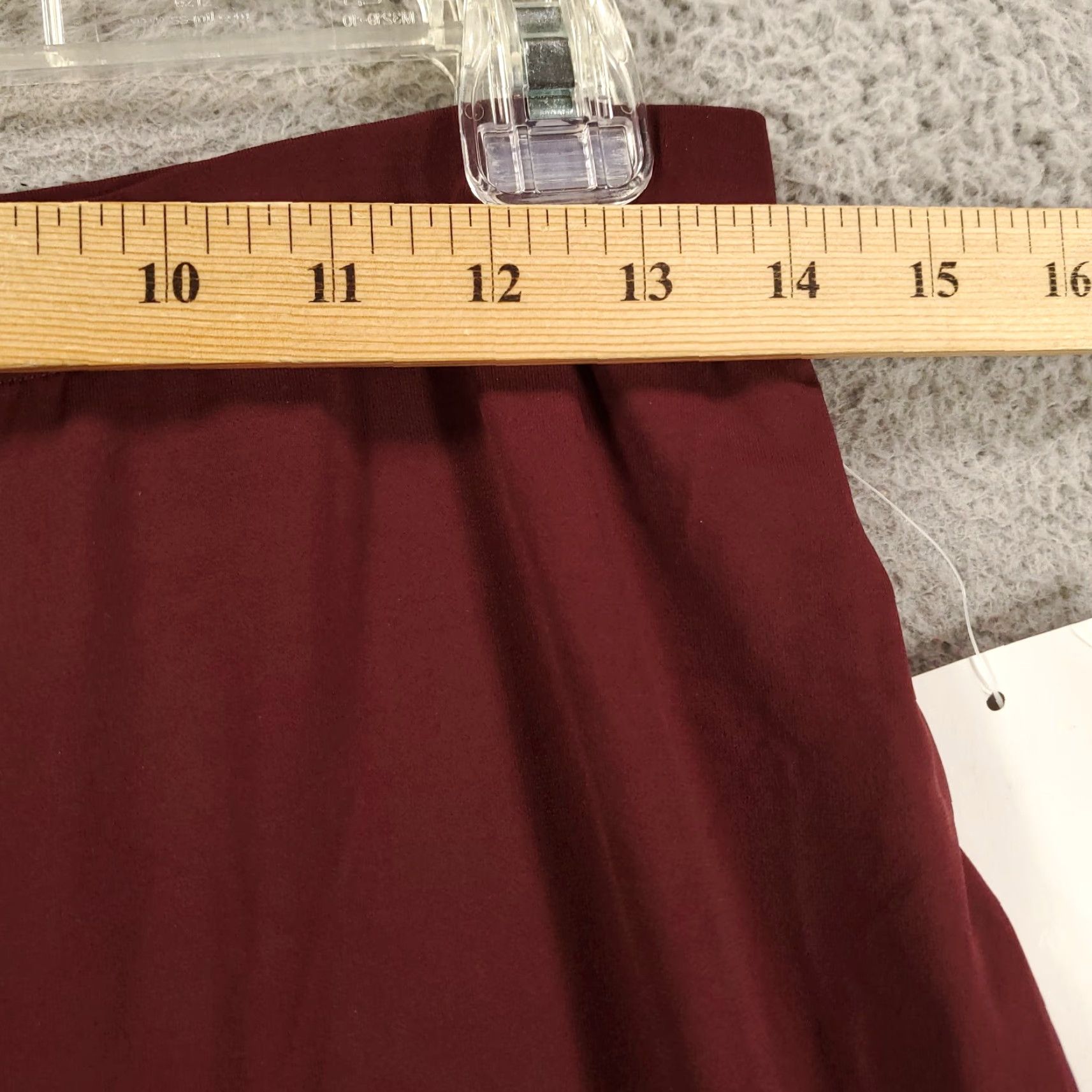 Vintage Ashro Women Skirt New Midi Size Medium Burgundy Calf Length Pull On Stretchy Lined Size 32" / US 10 / IT 46 - 2 Thumbnail