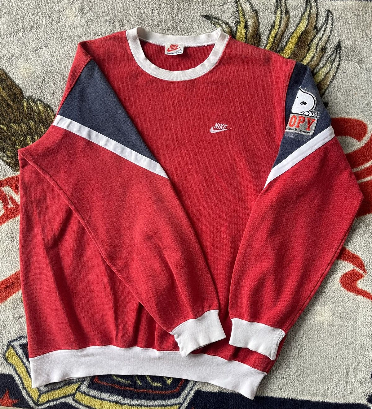 Nike Vintage 80's Nike Snoopy Basketball Up House U. Kase Size US L / EU 52-54 / 3 - 18 Thumbnail