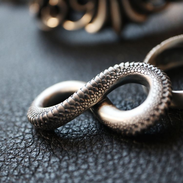 Other Snake New Trend STEAL! Y2K Chains Necklace Chain Size ONE SIZE - 1 Thumbnail