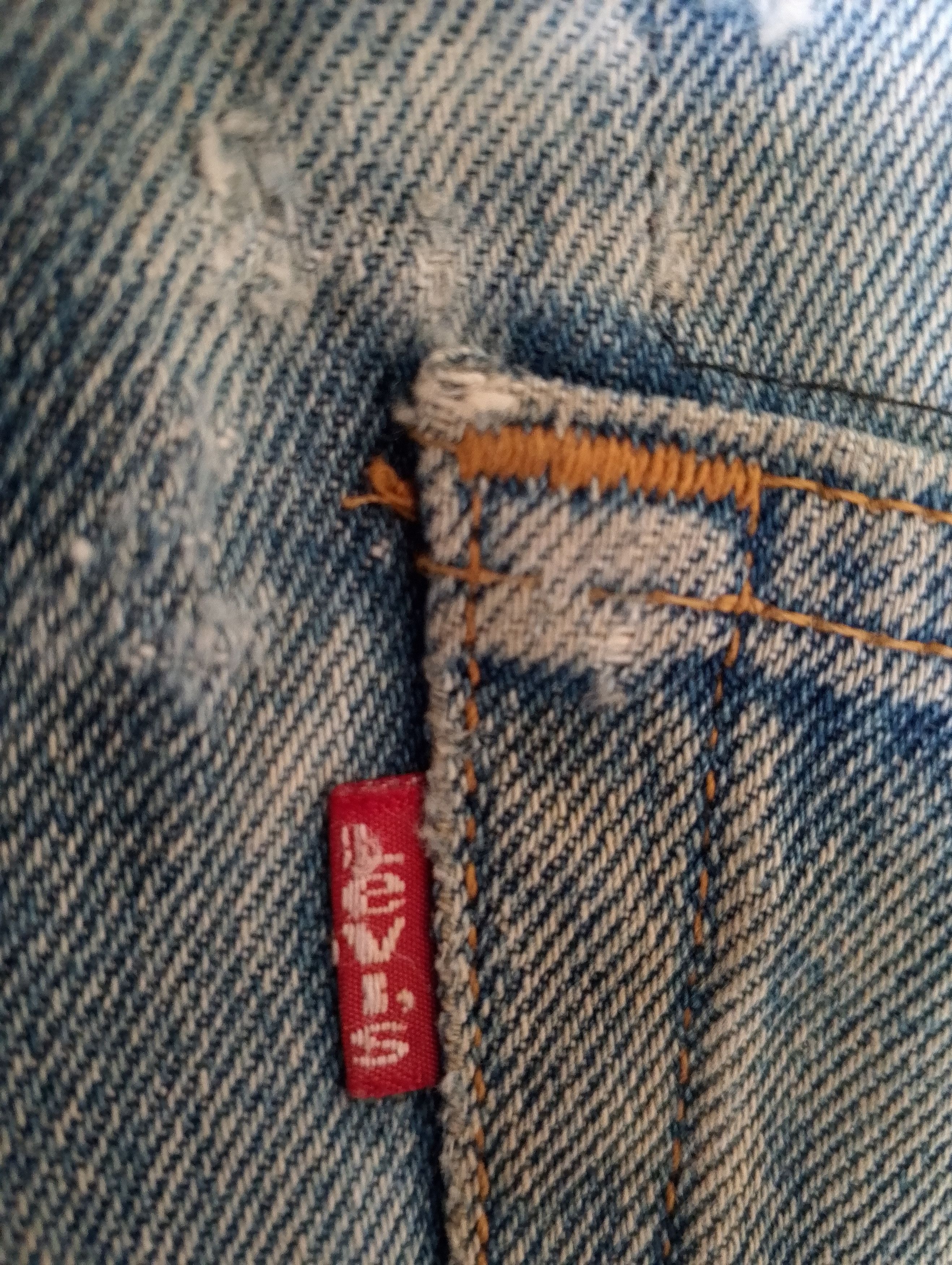 Levi's Vintage Clothing Vintage Thrashed Distressed Levi’s 501 Jeans Size US 31 - 13 Thumbnail