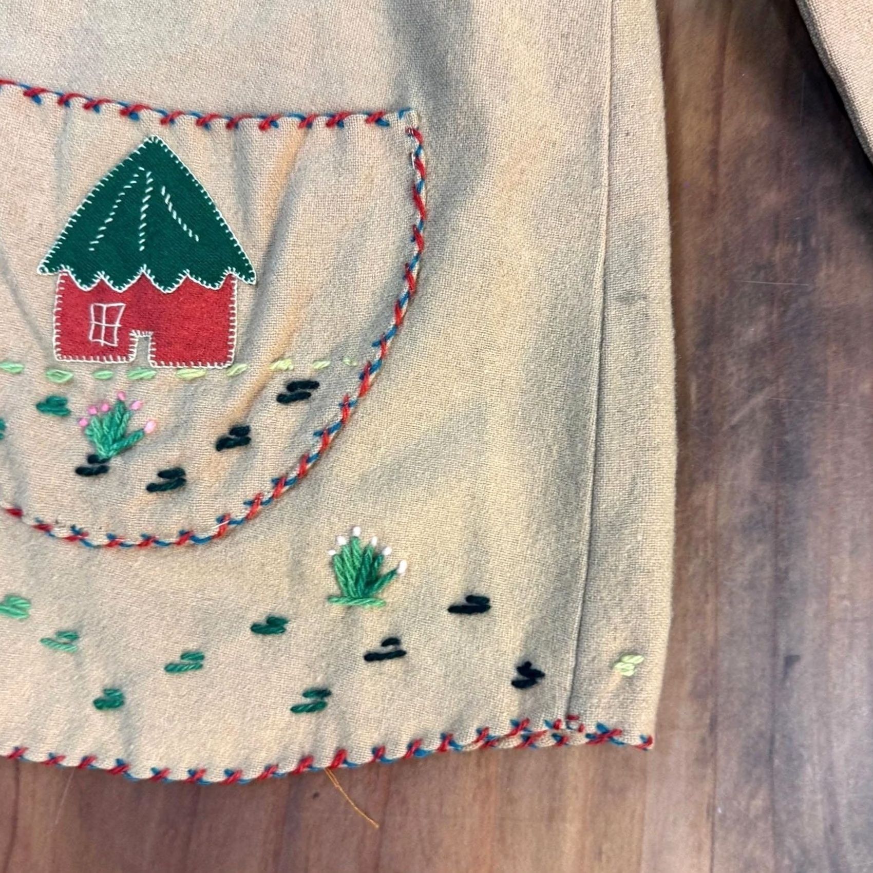Vintage VINTAGE Guillermo Guevara Wool Embroidered Jacket Mexican Tourist Beige S Size S / US 4 / IT 40 - 7 Thumbnail