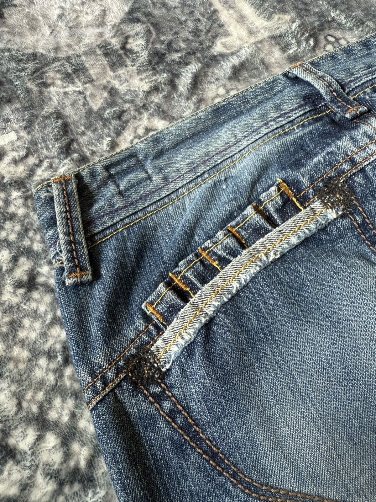 Hysteric Glamour × Japanese Brand Bartack Japan Asymmetrical Revolver Gun Pocket Jeans Size US 28 / EU 44 - 19 Thumbnail