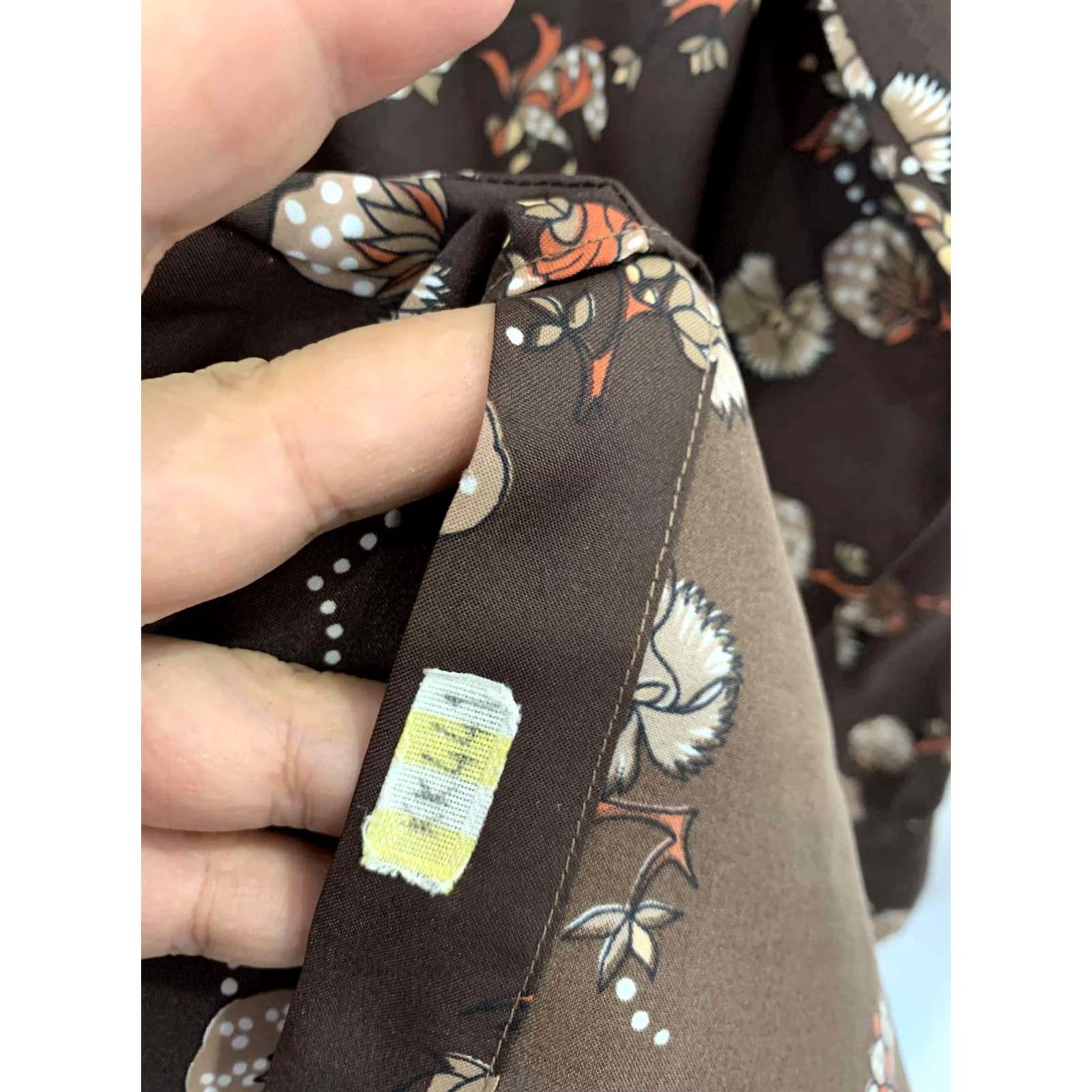 Vintage VINTAGE Sitlani Kowloon Hong Kong Hand Tailored Floral Brown Shirt Men’s M XS? 43" Chest Long Sleeve Button-Up Mens Size US M / EU 48-50 / 2 - 4 Thumbnail