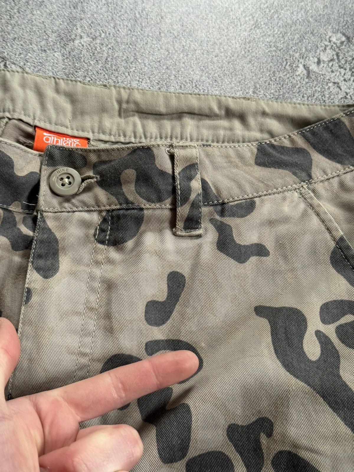 Nike Nike M/size camouflage cargo shorts 🩳 casual Size US 32 / EU 48 - 11 Thumbnail