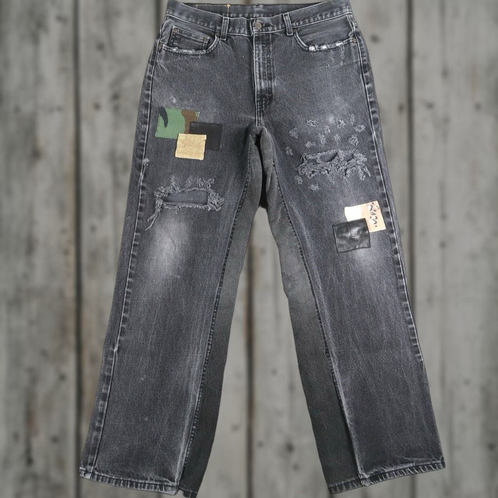 J Brand Vintage Heart Force Brand Distressed Black Denim Jeans Unisex Adults Medium 32 Straight Leg Patches 90s Retro Size US 32 / EU 48 - 1 Thumbnail