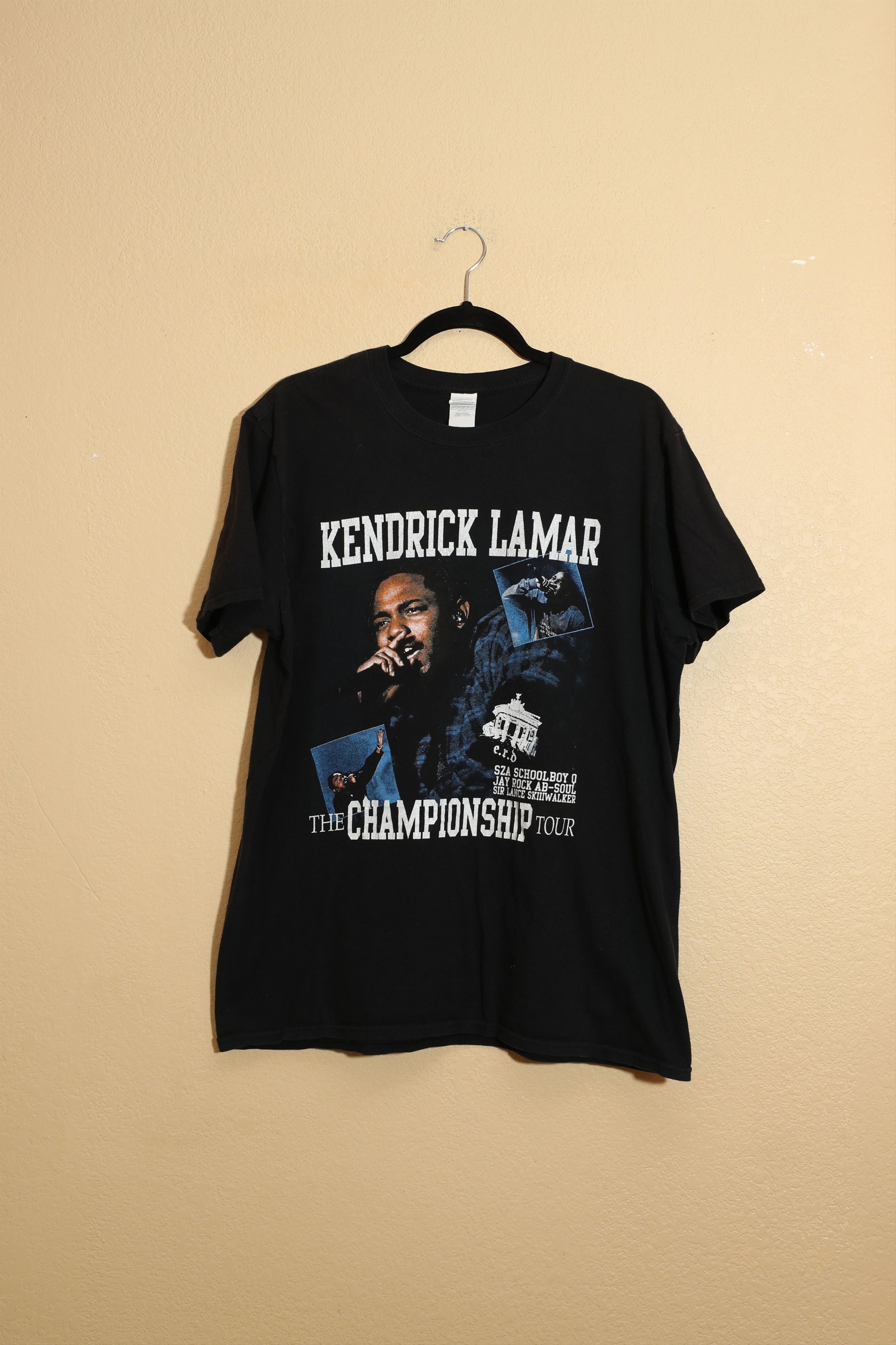 Kendrick Lamar Kendrick Lamar The Championship 2018 Tour Tee (L) Size US L / EU 52-54 / 3 - 1 Thumbnail