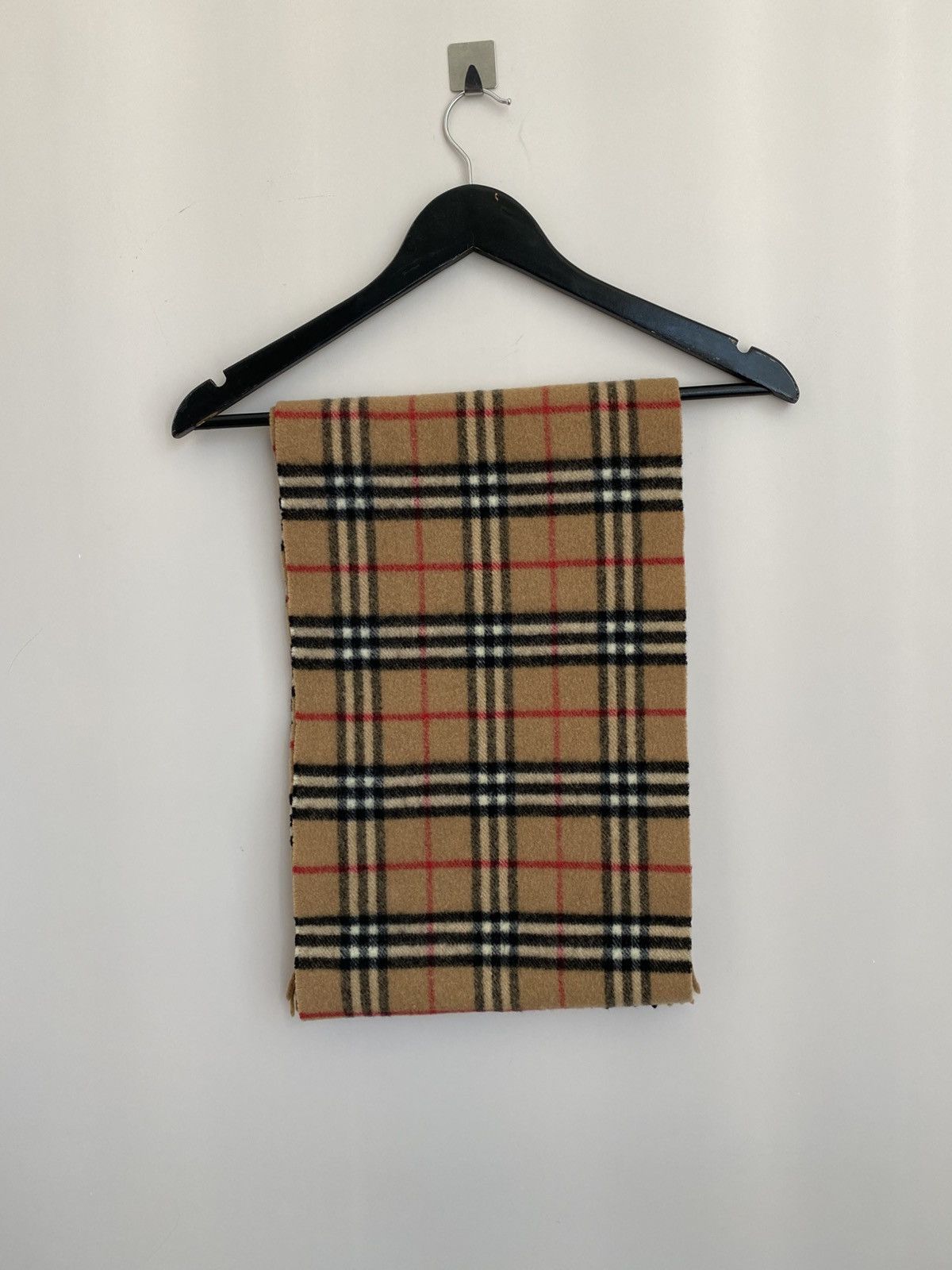 Burberry BURBERRY SCARF in CASHMERE NEW VINTAGE Size ONE SIZE - 5 Thumbnail
