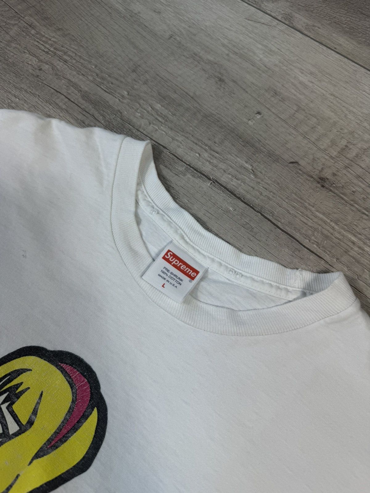 Supreme Supreme suzie switchblade t-shirt ss19 white skateboard tee Size US L / EU 52-54 / 3 - 7 Thumbnail