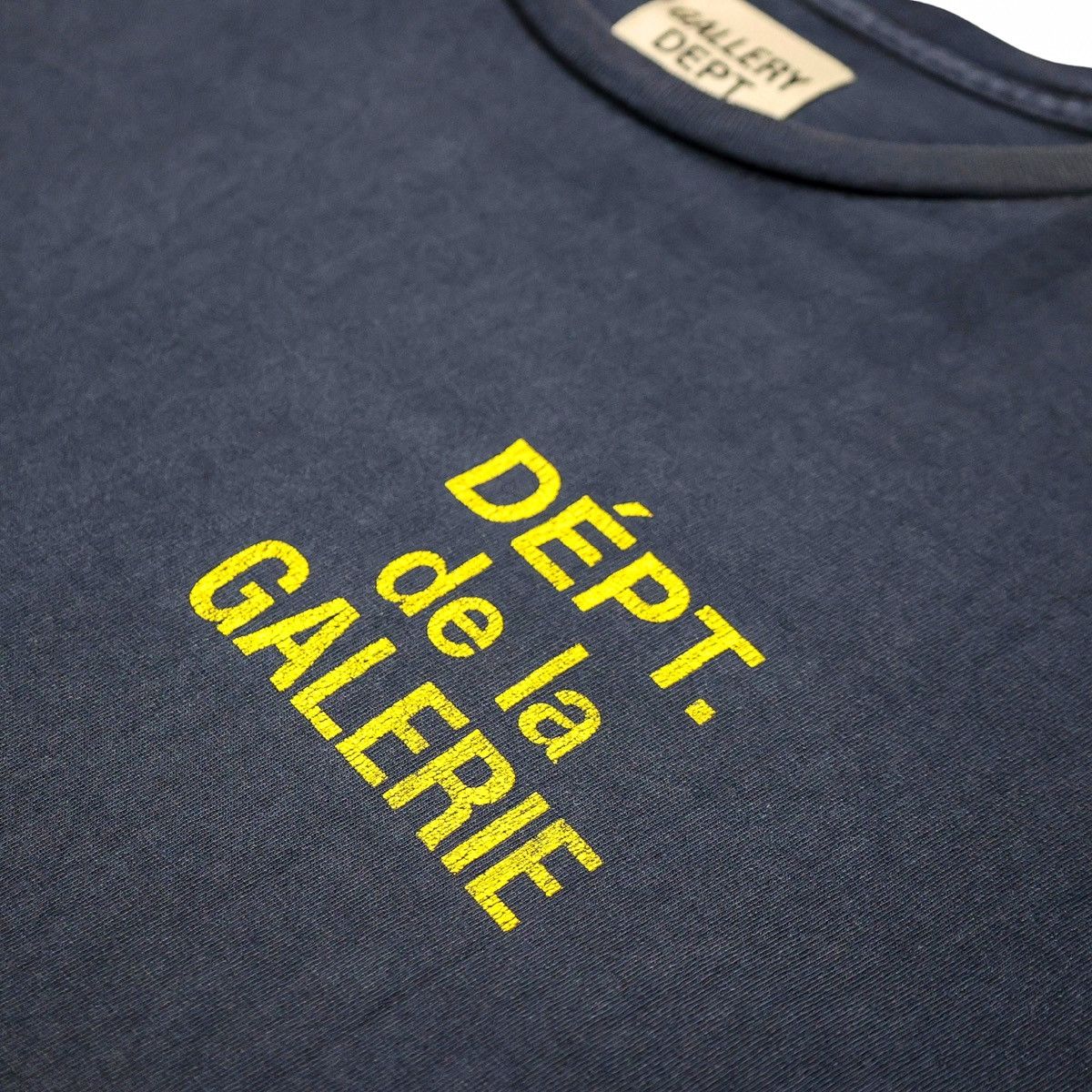 Gallery Dept. Gallery Dept. French Tee Navy “Dept De La Galerie” Size US XL / EU 56 / 4 - 4 Thumbnail