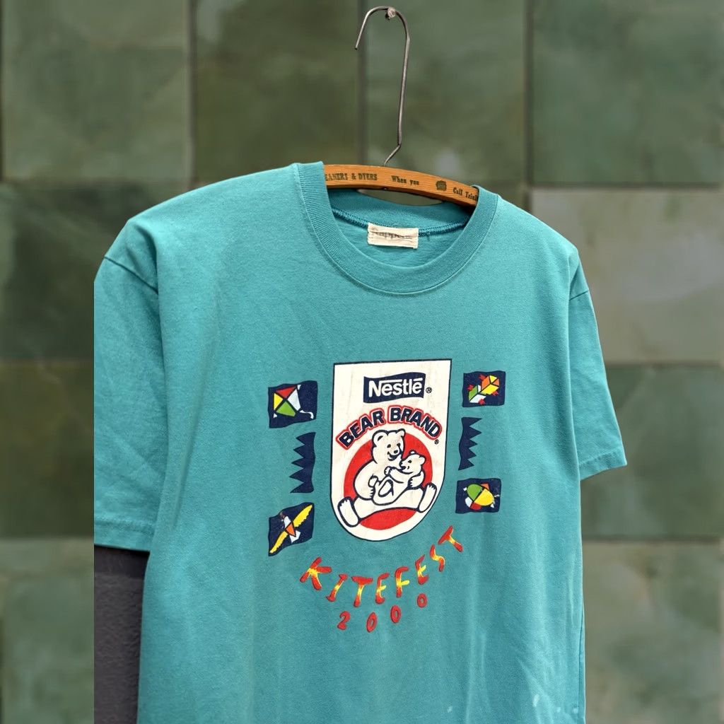J Brand VINTAGE Nestle T-Shirt Blue Shirt Medium Men 2000 Kitefest Bear Brand Size M Size US M / EU 48-50 / 2 - 1 Thumbnail