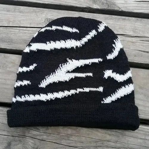 Japanese Brand Winter Hat Zebra Pattern Knitted Beanie Size ONE SIZE - 3 Thumbnail