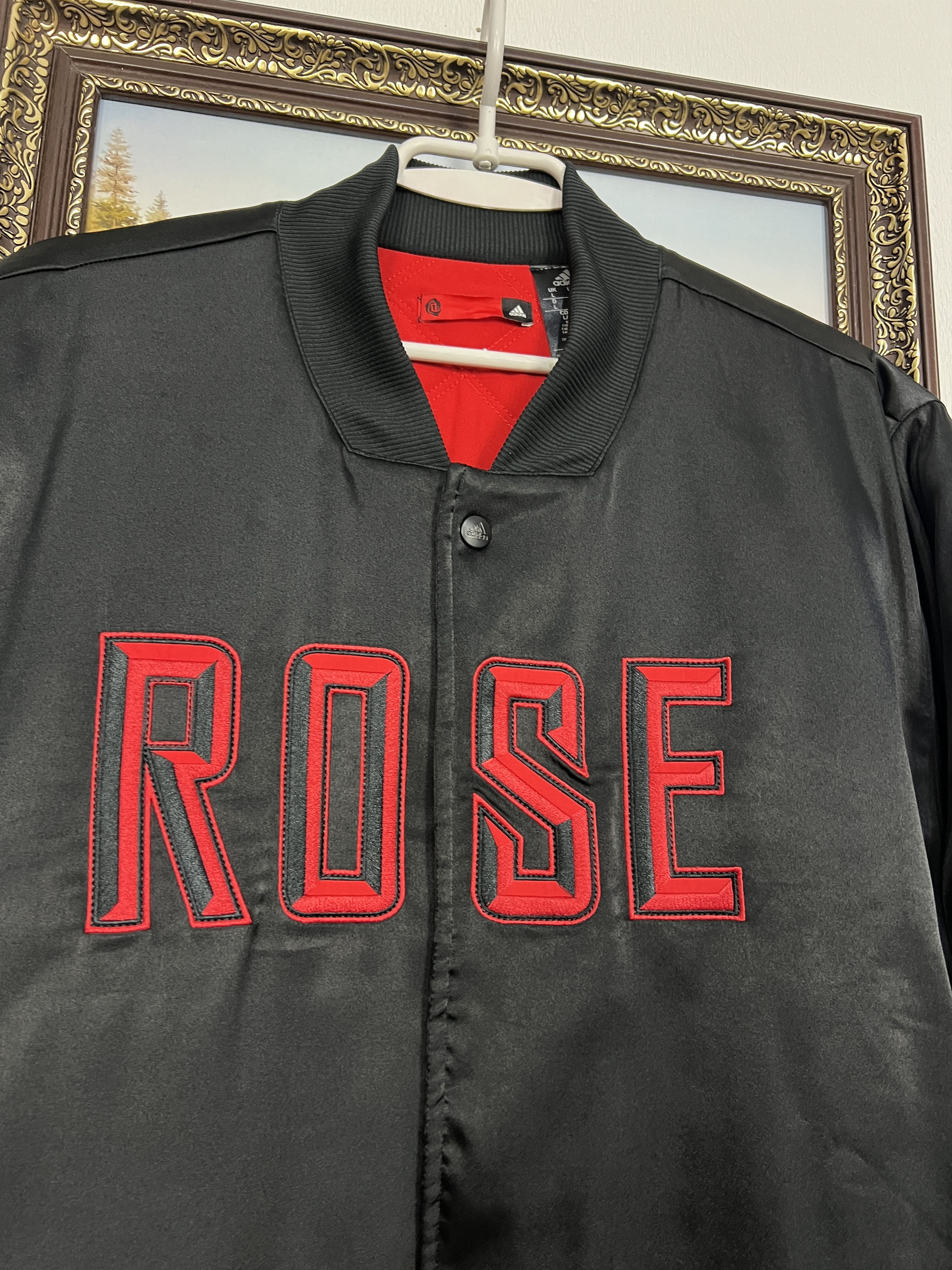 Adidas Adidas Chicago Bulls Derrick Rose Satin Bomber Jacket NBA Size US L / EU 52-54 / 3 - 3 Thumbnail