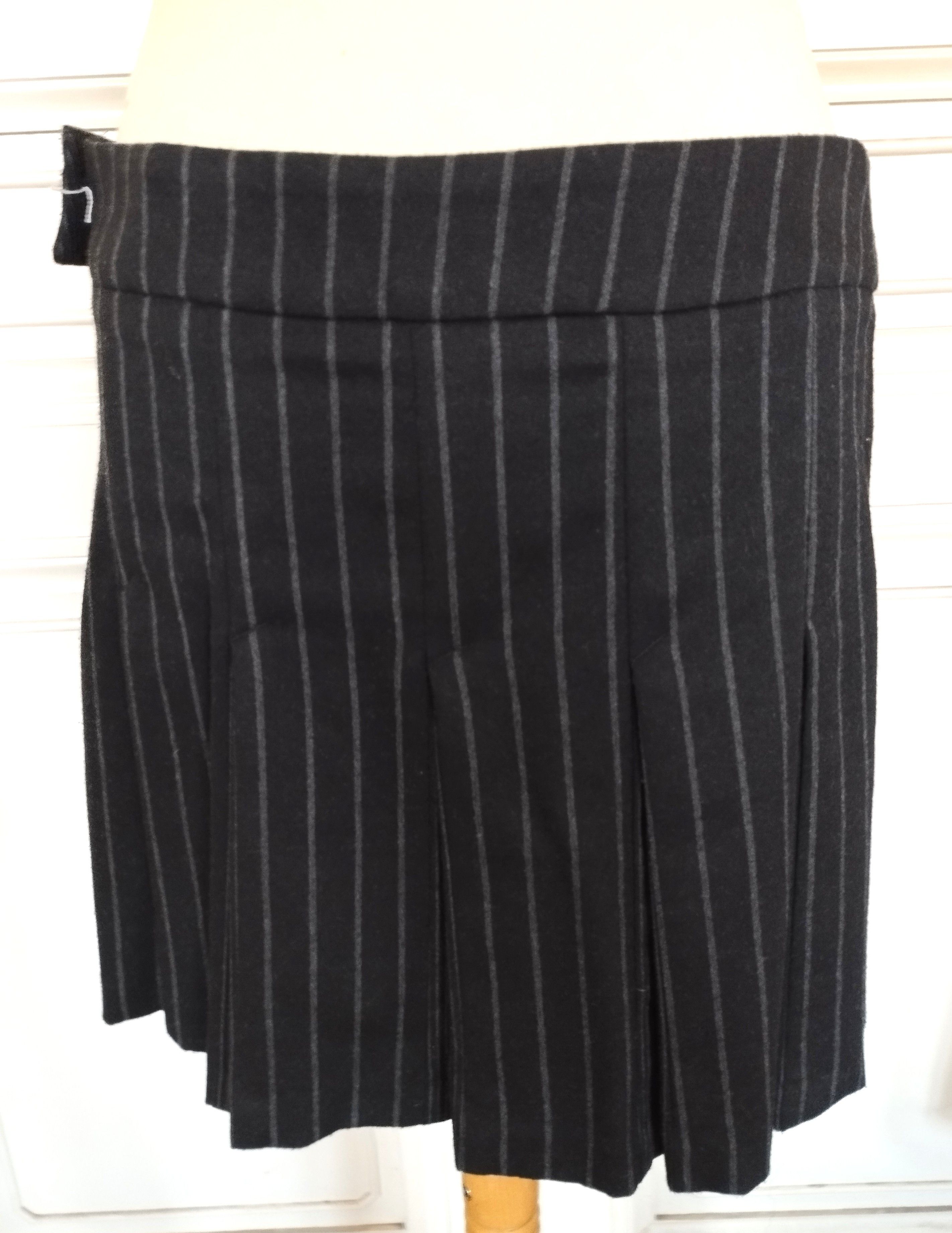 Cerruti 1881 Cerruti Jupe Laine Casual Affaires T L/XL Size 27" / US 4 / IT 40 - 9 Thumbnail