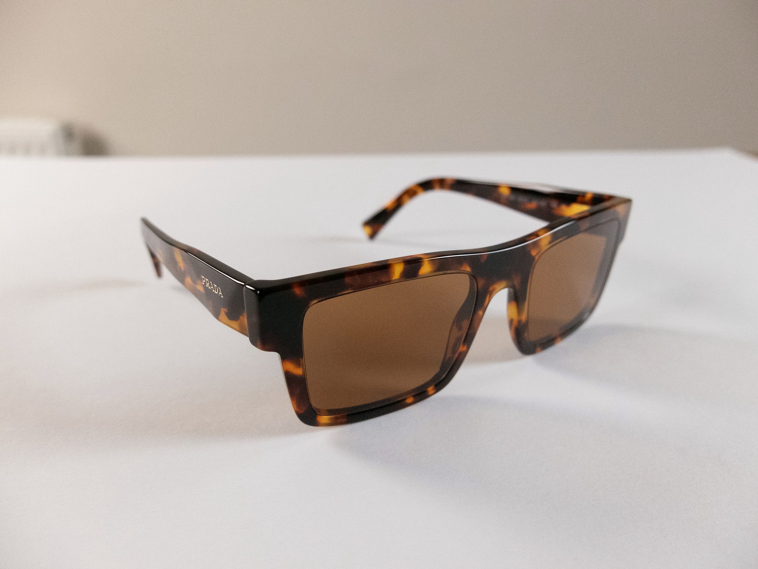Prada PRADA brown tortoise shell square frame sunglasses Italy Size ONE SIZE - 1 Thumbnail