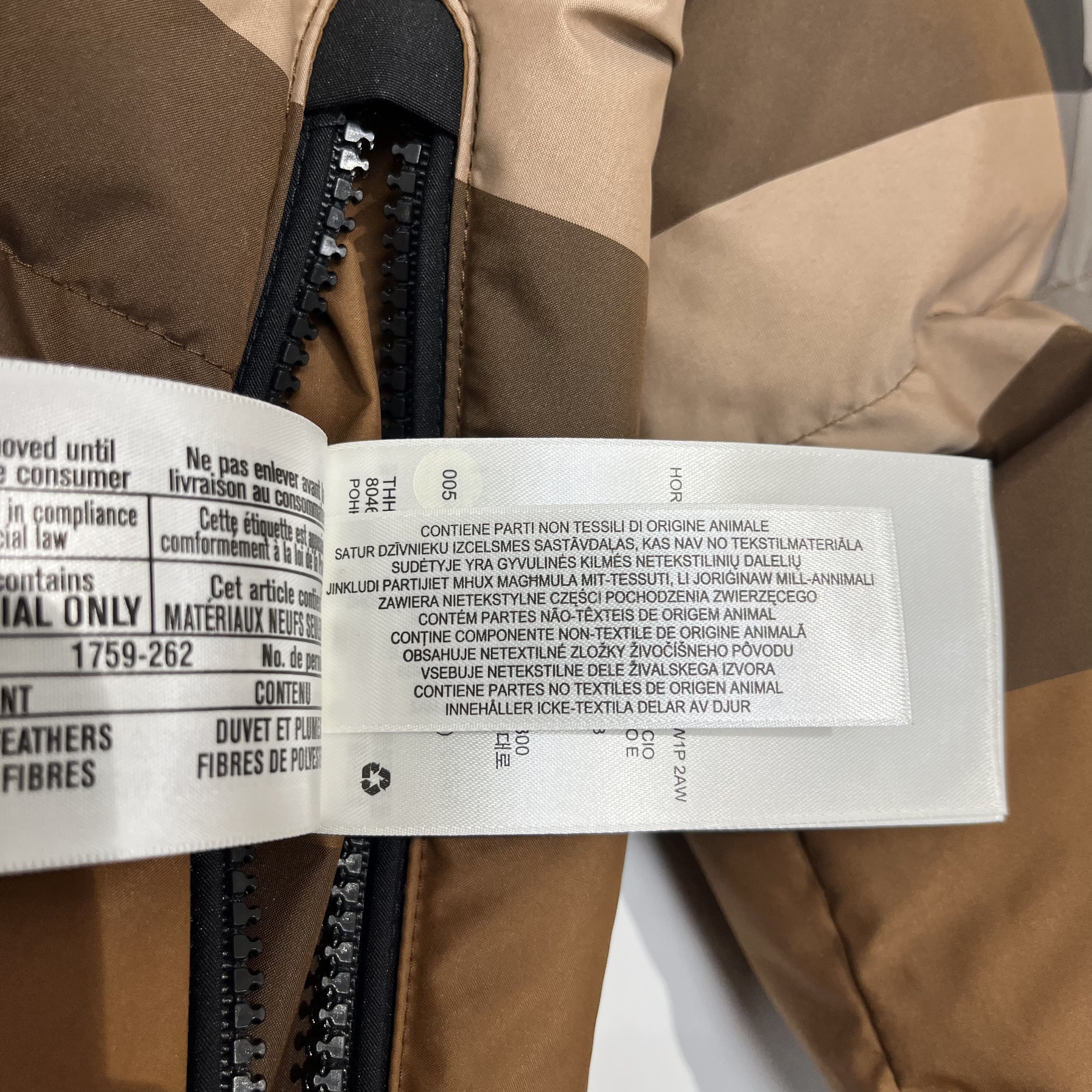 Burberry Burberry Cropped Puffer Jacket Dark Birch Brown Size XS / US 0-2 / IT 36-38 - 13 Thumbnail