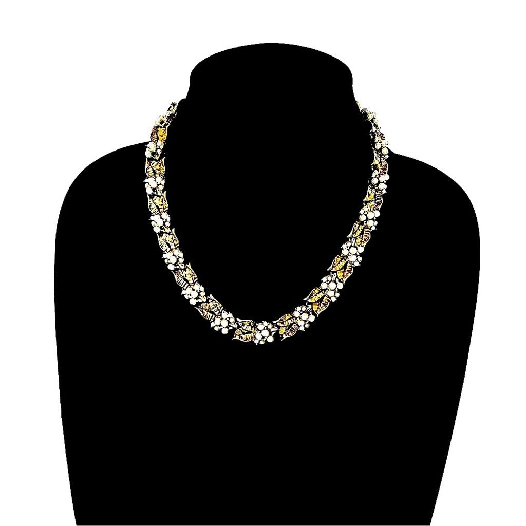 Neiman Marcus VINTAGE CHARM Gold & Pearl Luxury Collar Necklace NWT Size ONE SIZE - 3 Thumbnail