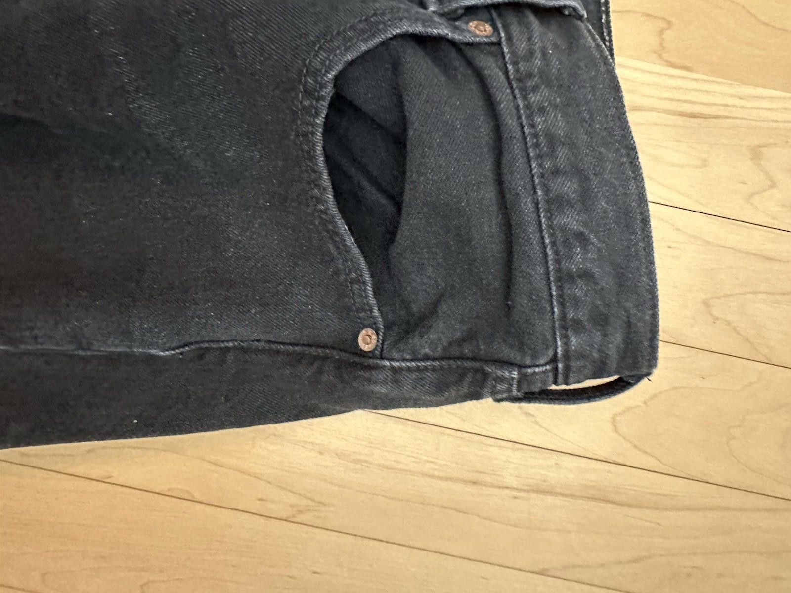 Levi's Levi’s Premium 501 Cutoff Shorts, High Rise Black, Sz 32” Size 32" / US 10 / IT 46 - 7 Thumbnail