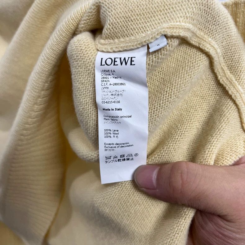 Loewe LOEWE Yellow small logo sweater Size S / US 4 / IT 40 - 3 Thumbnail