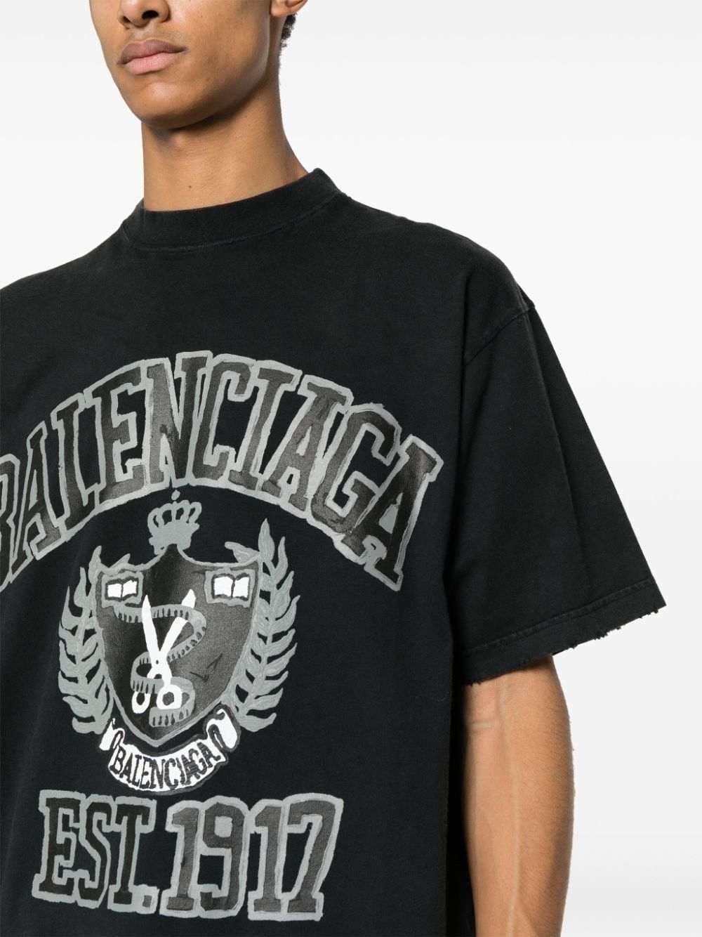 Balenciaga o1srvl11e0825 555 / DIY College T-Shirt Medium Fit in Black Size US M / EU 48-50 / 2 - 5 Thumbnail