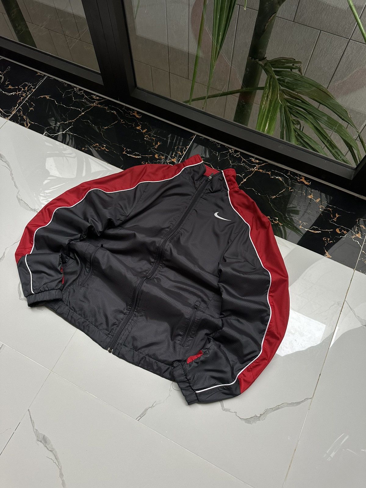 Nike × Vintage NIKE VINTAGE BASIC LOGO STREETWEAR LIGHT JACKET Size US M / EU 48-50 / 2 - 3 Thumbnail