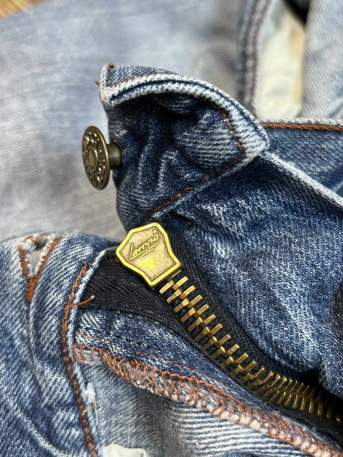 Gucci × Vintage Gucci Vintage Blue Washed Distressed Denim Pant Size US 34 / EU 50 - 14 Thumbnail