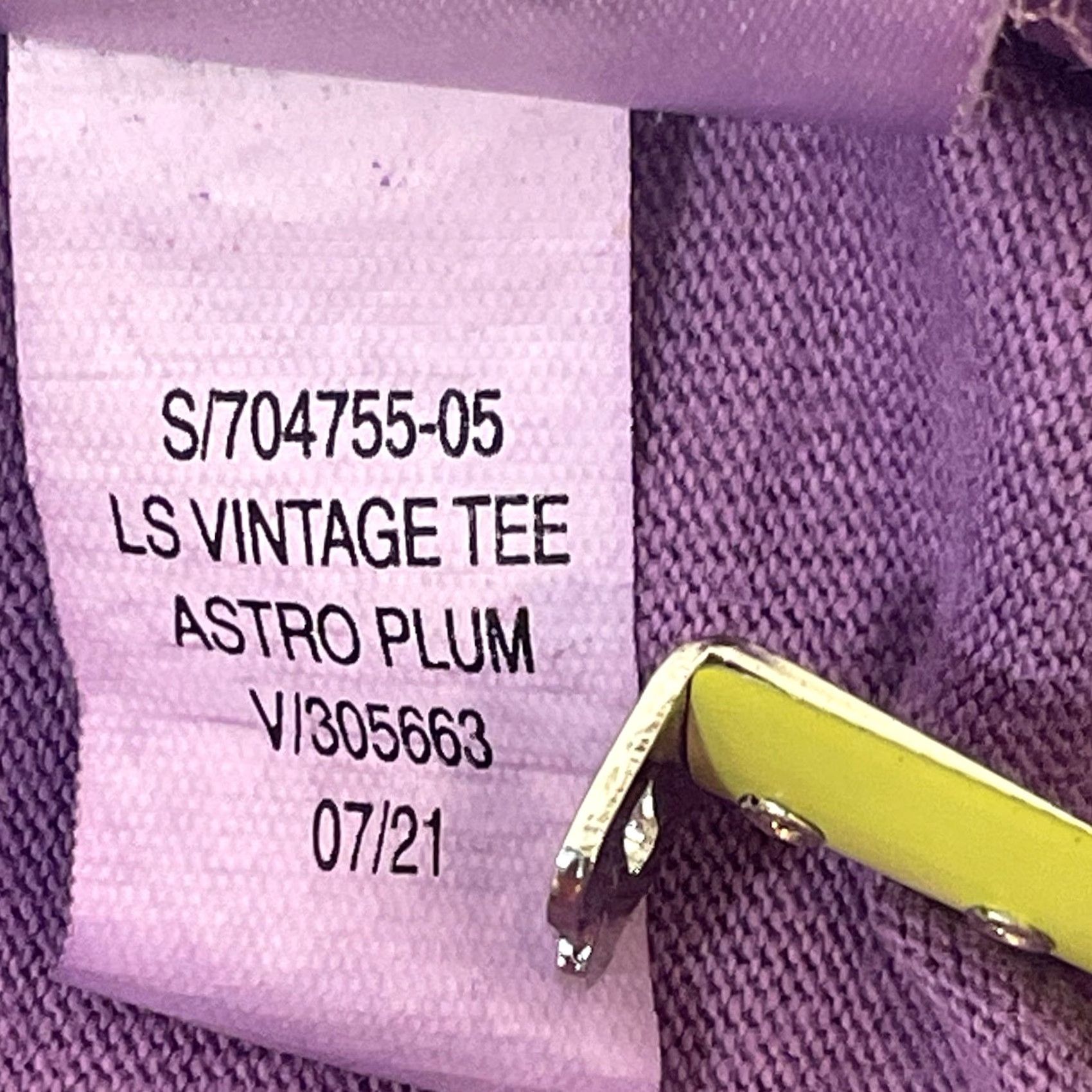 Old Navy VINTAGE? No. Old Navy Long Sleeve Shirt Women L Purple Knit Pullover Wide Neck Side Slits 704755-05 Size L / US 10 / IT 46 - 6 Thumbnail