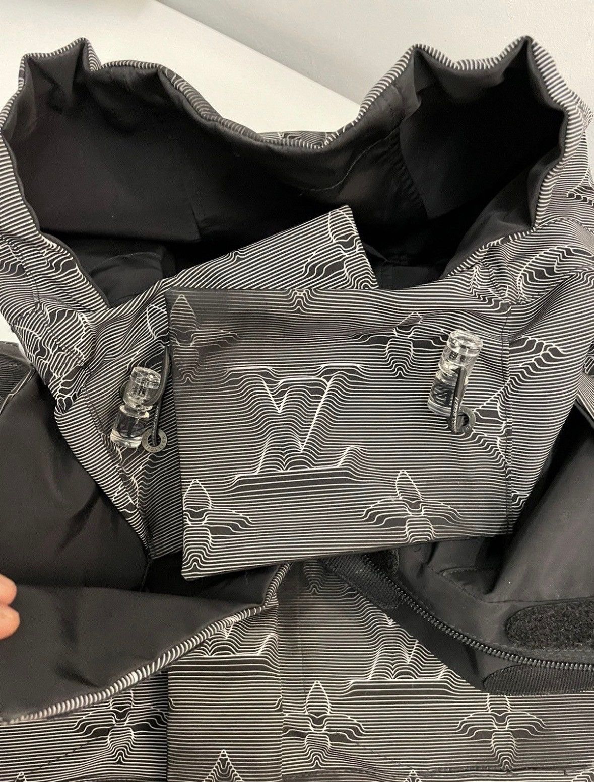 Louis Vuitton Louis Vuitton Grey 2054 Reversible Monogram Jacket Size US M / EU 48-50 / 2 - 2 Thumbnail