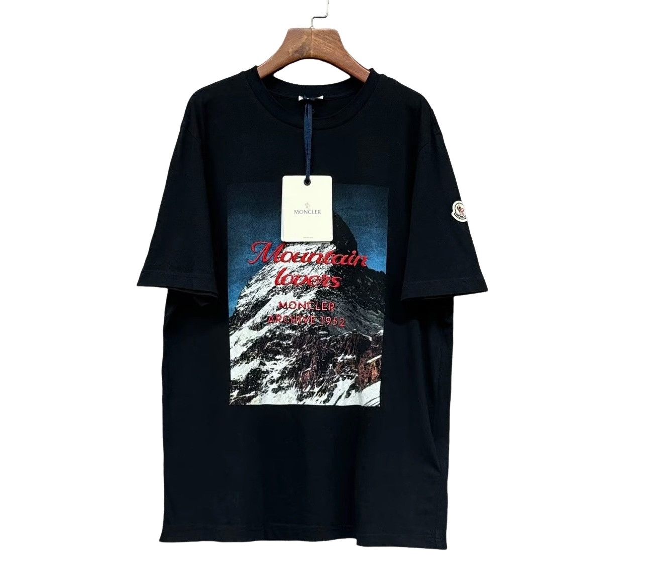Moncler Moncler Mountain Lovers Graphic T-Shirt Size L Size US L / EU 52-54 / 3 - 1 Thumbnail