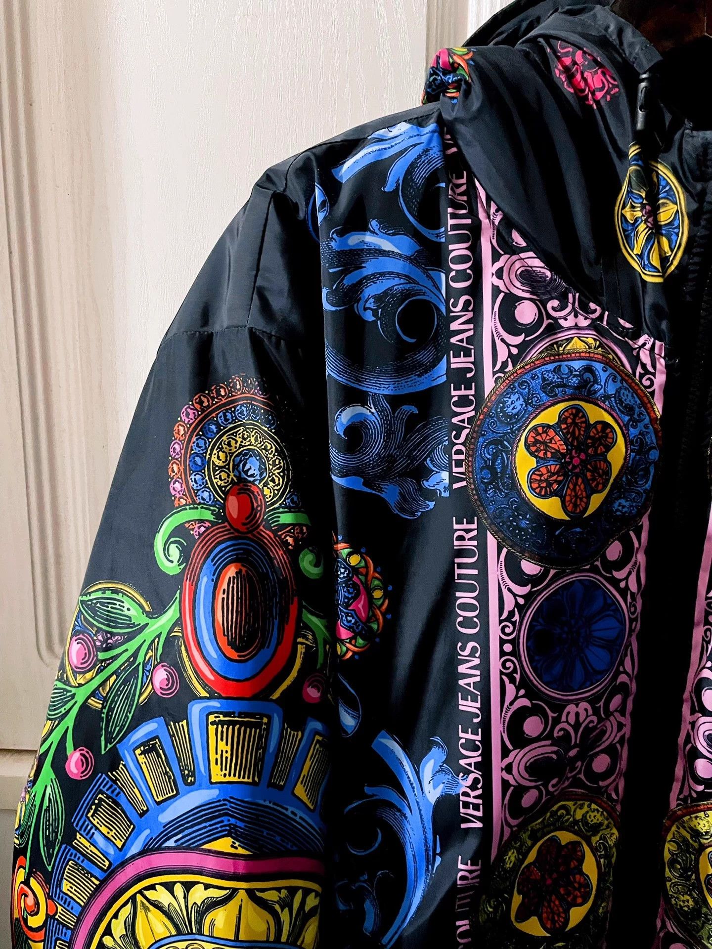 Versace Versace AOP Runway Winter Warm Coat VC Size US L / EU 52-54 / 3 - 5 Thumbnail