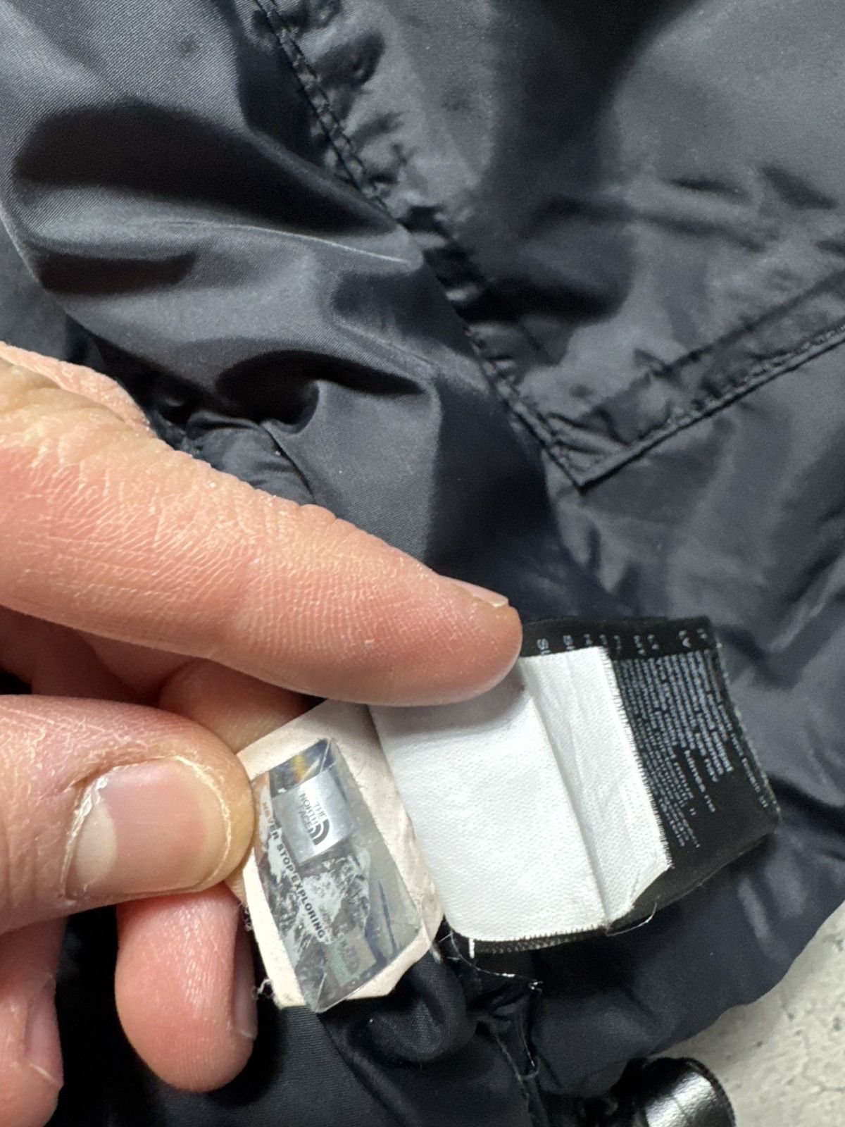 The North Face The North Face 700 Nuptse Black Down Pufffer Jacket Size L / US 10 / IT 46 - 12 Thumbnail