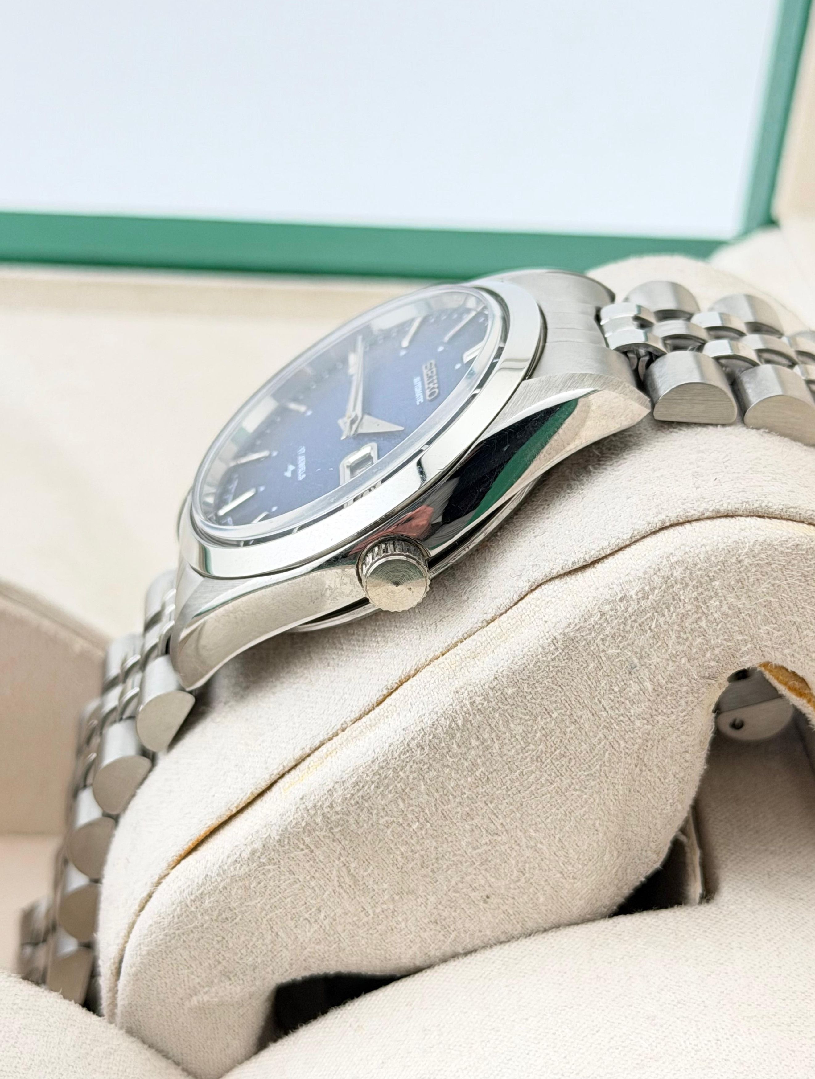 Seiko Vintage Men's Wrist Automatic Watch Size 36 - 6 Thumbnail