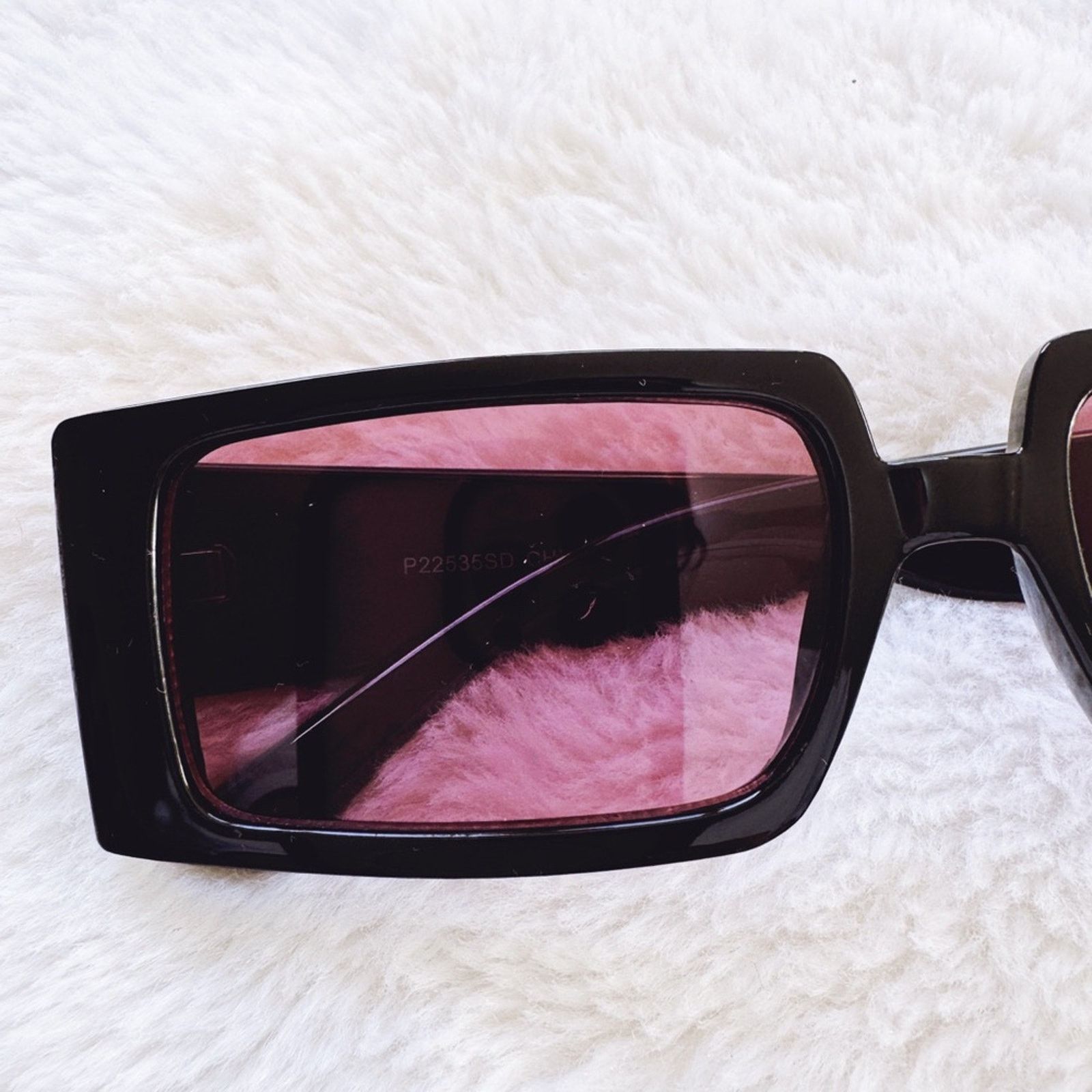 Other Aaron Black w/ Red Tint Rectangular Sunglasses Size ONE SIZE - 2 Thumbnail
