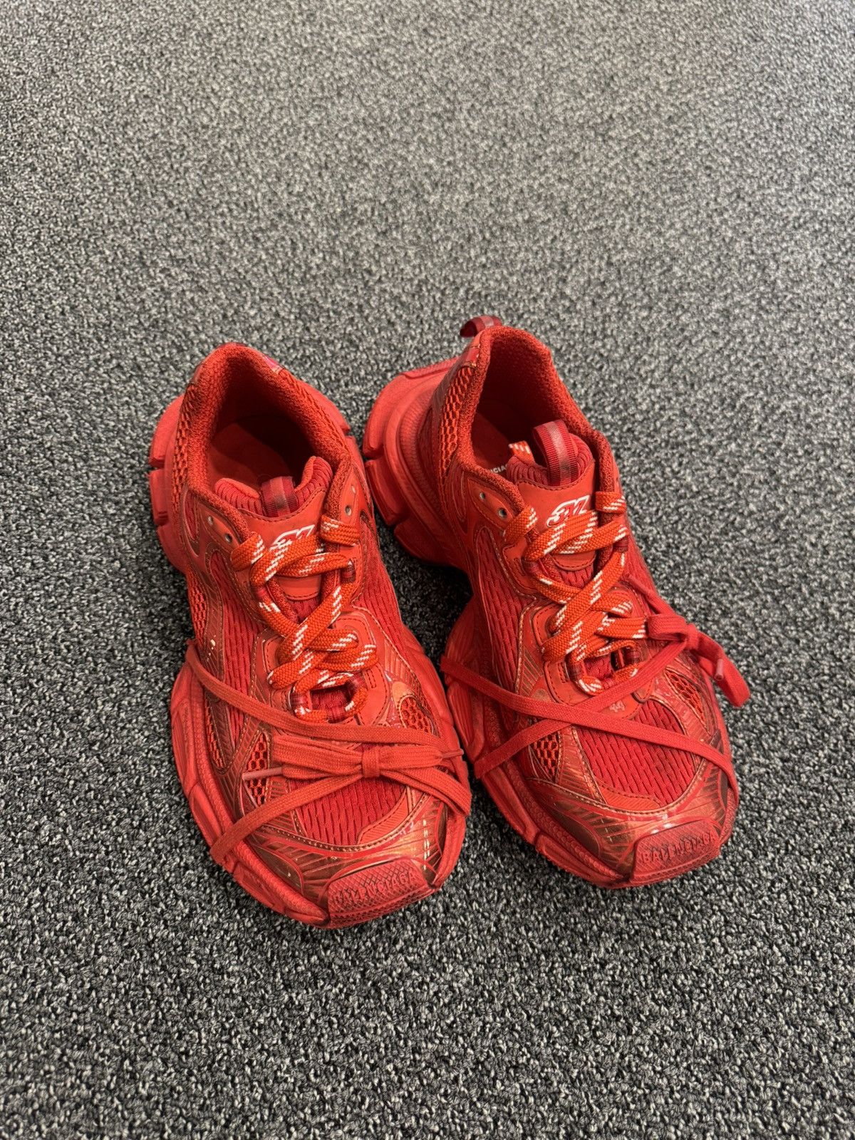 Balenciaga Balenciaga 3XL Red (US 10.5/11M) Size US 11 / EU 44 - 5 Thumbnail