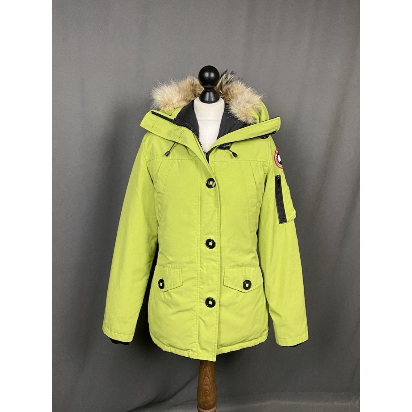 Canada Goose Canada Goose Auth Women's Green Down Insulated Parka Jacket Size M / US 6-8 / IT 42-44 - 1 Thumbnail