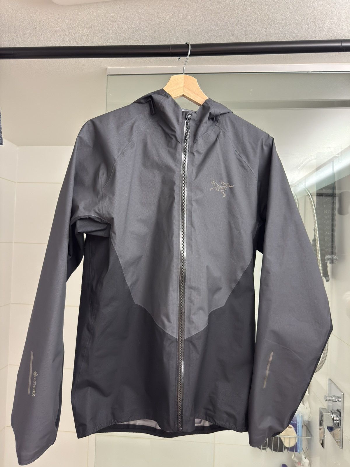 Arc'teryx Arc’teryx Norvan shell jacket size small mens Size US S / EU 44-46 / 1 - 1 Thumbnail