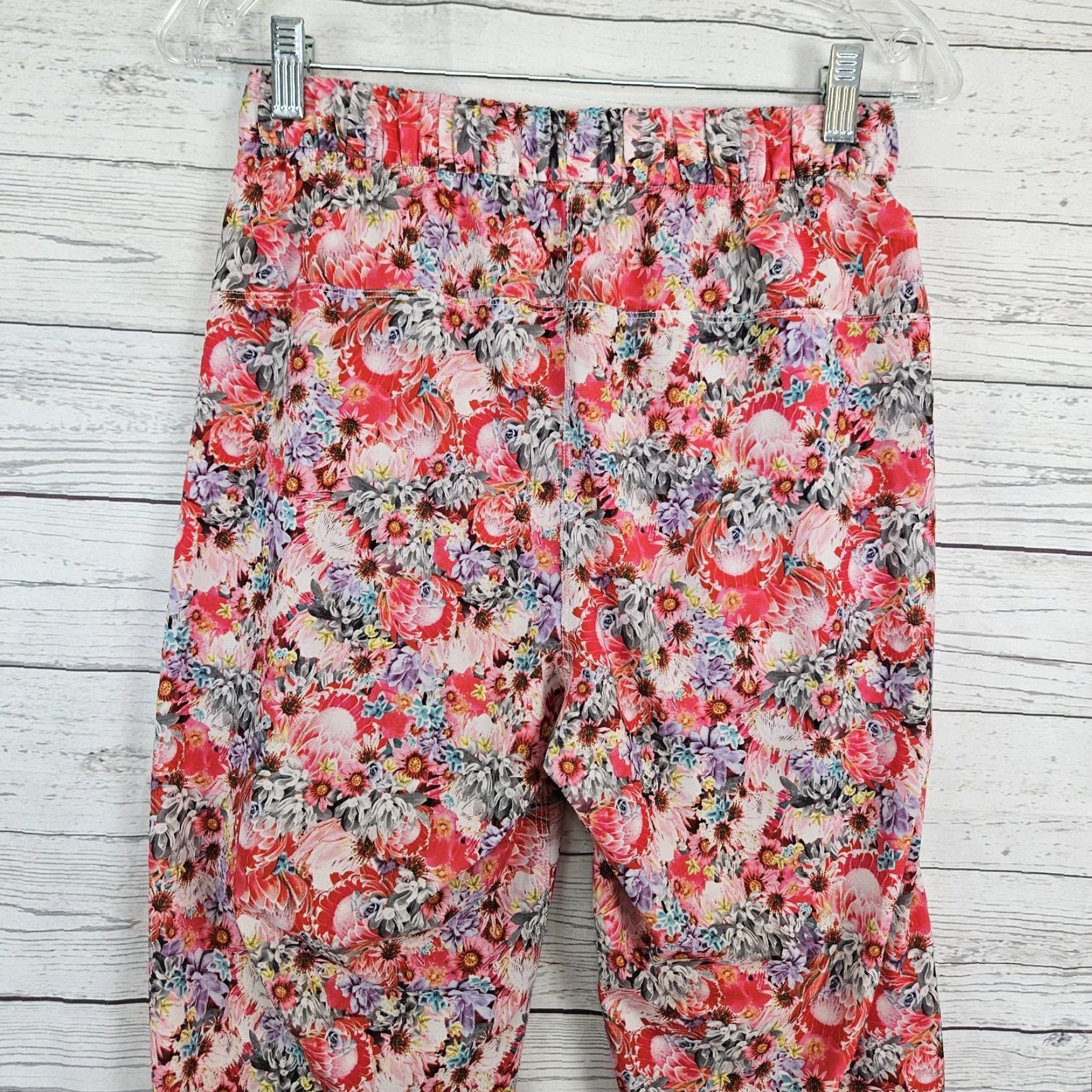 Lululemon Lululemon Womens Rollin With My Omies Joggers Sz 6 Flowabunga Floral Cropped Multicolor Pink Red Women 6 Jogger Pants Ready Womens Size 28" / US 6 / IT 42 - 4 Thumbnail