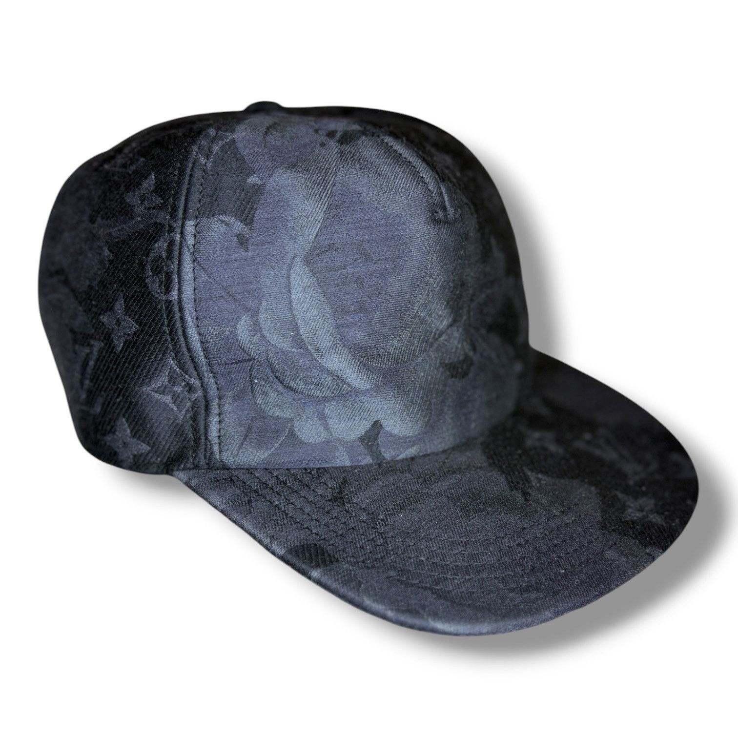 Louis Vuitton Louis Vuitton Black & Grey Floral Monogram Hat Size ONE SIZE - 1 Thumbnail