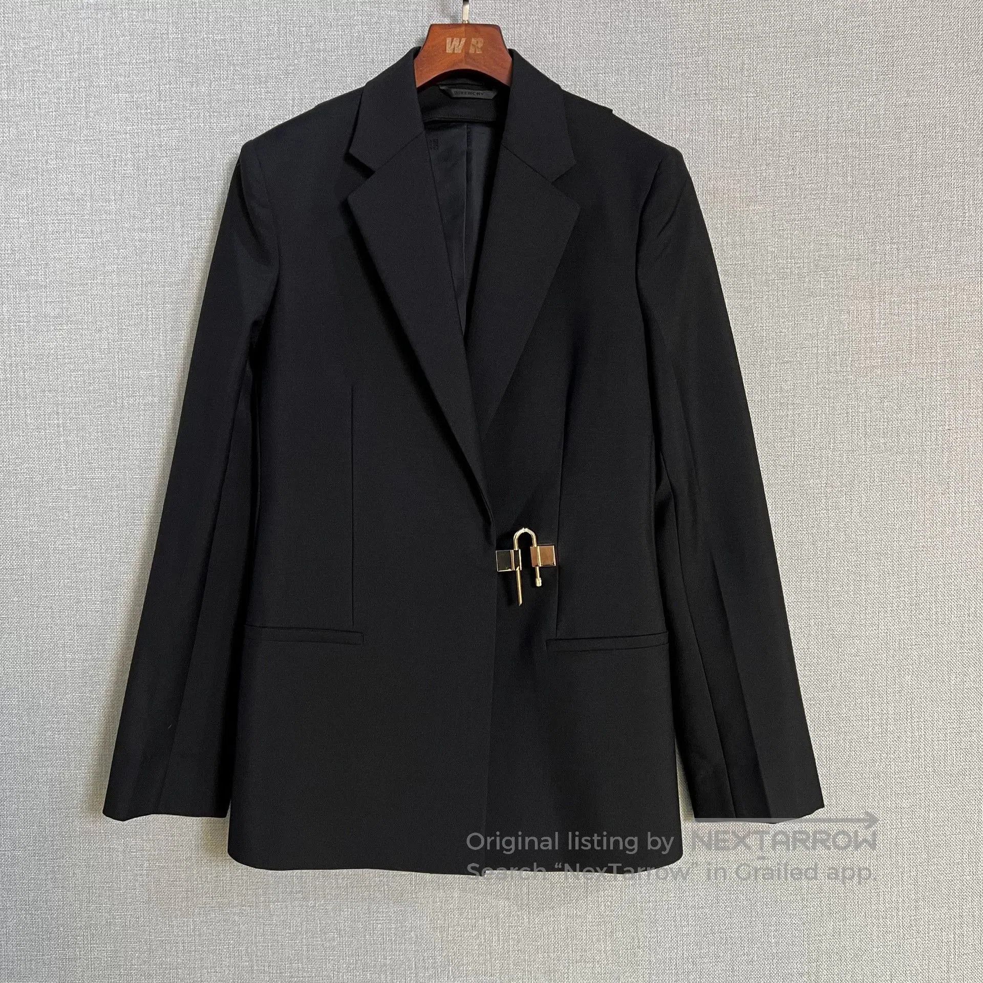 Givenchy Givenchy Black Lock Clasp Blazer. Size US M / EU 48-50 / 2 - 1 Thumbnail