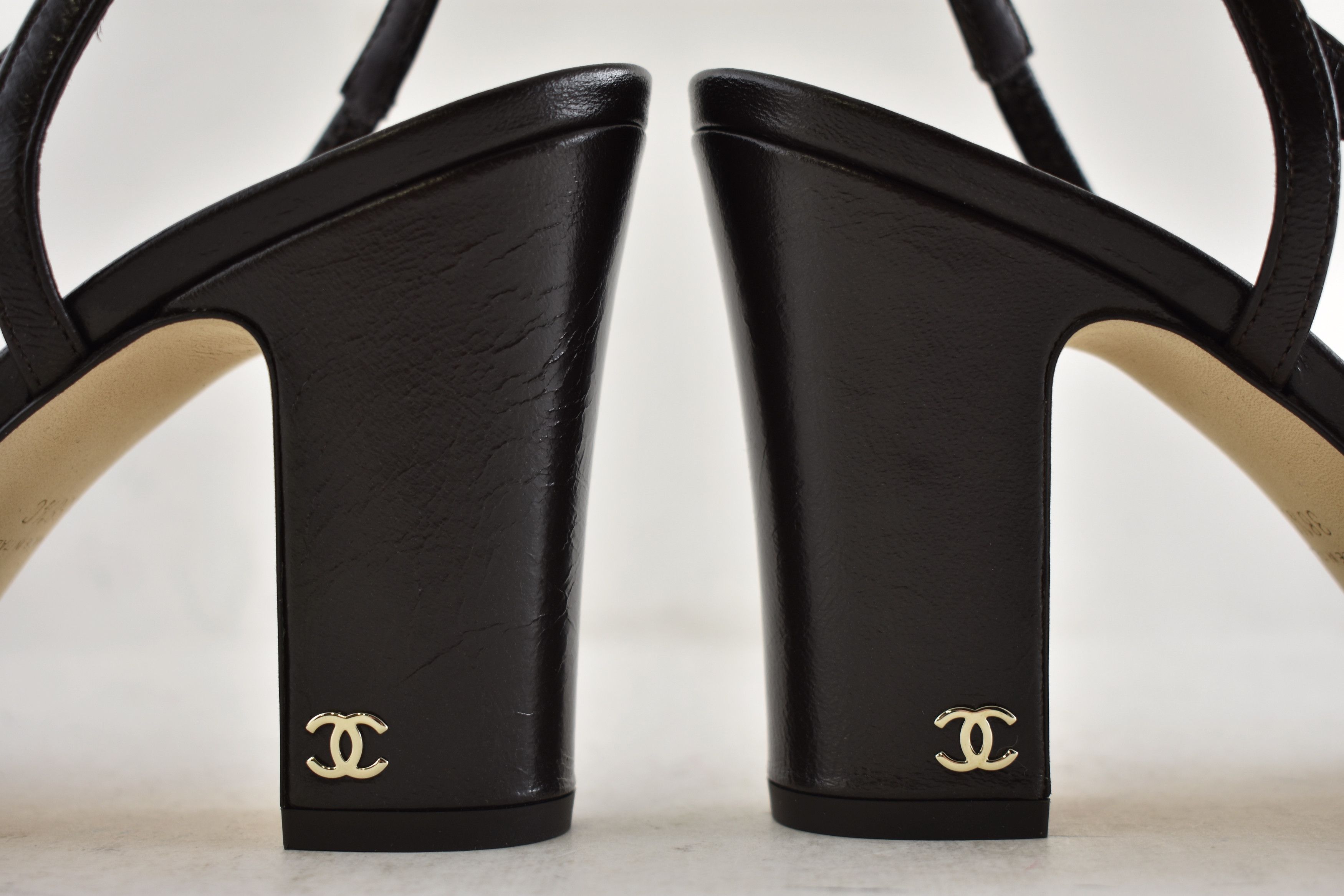 Chanel 26S Blazy Red CC Coco Sling Slingback Block Heel Pump 41c Size US 11 / IT 41 - 18 Thumbnail