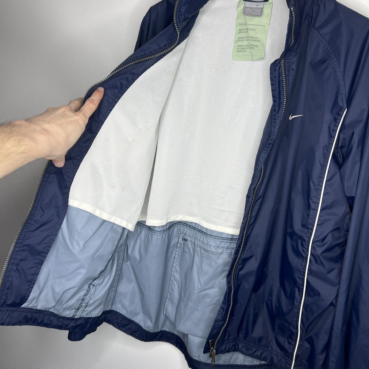 Nike × Vintage Vintage Nike Small Logo Drill Nylon Track Jacket size L Size US L / EU 52-54 / 3 - 10 Thumbnail