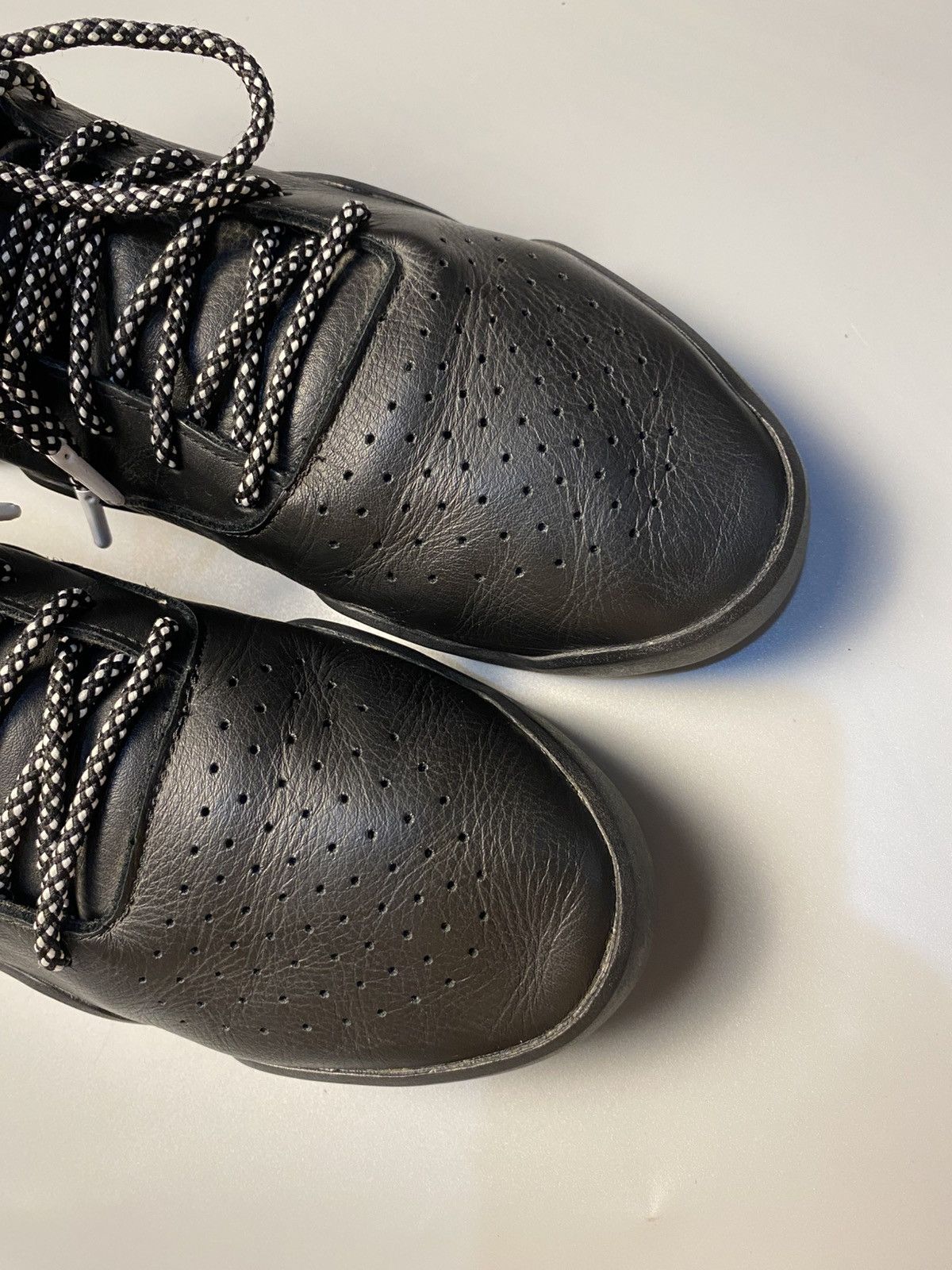Adidas × Mastermind Japan Mastermind Japan x Adidas Tubular Instinct 2016 sneaker Size US 9 / EU 42 - 6 Thumbnail