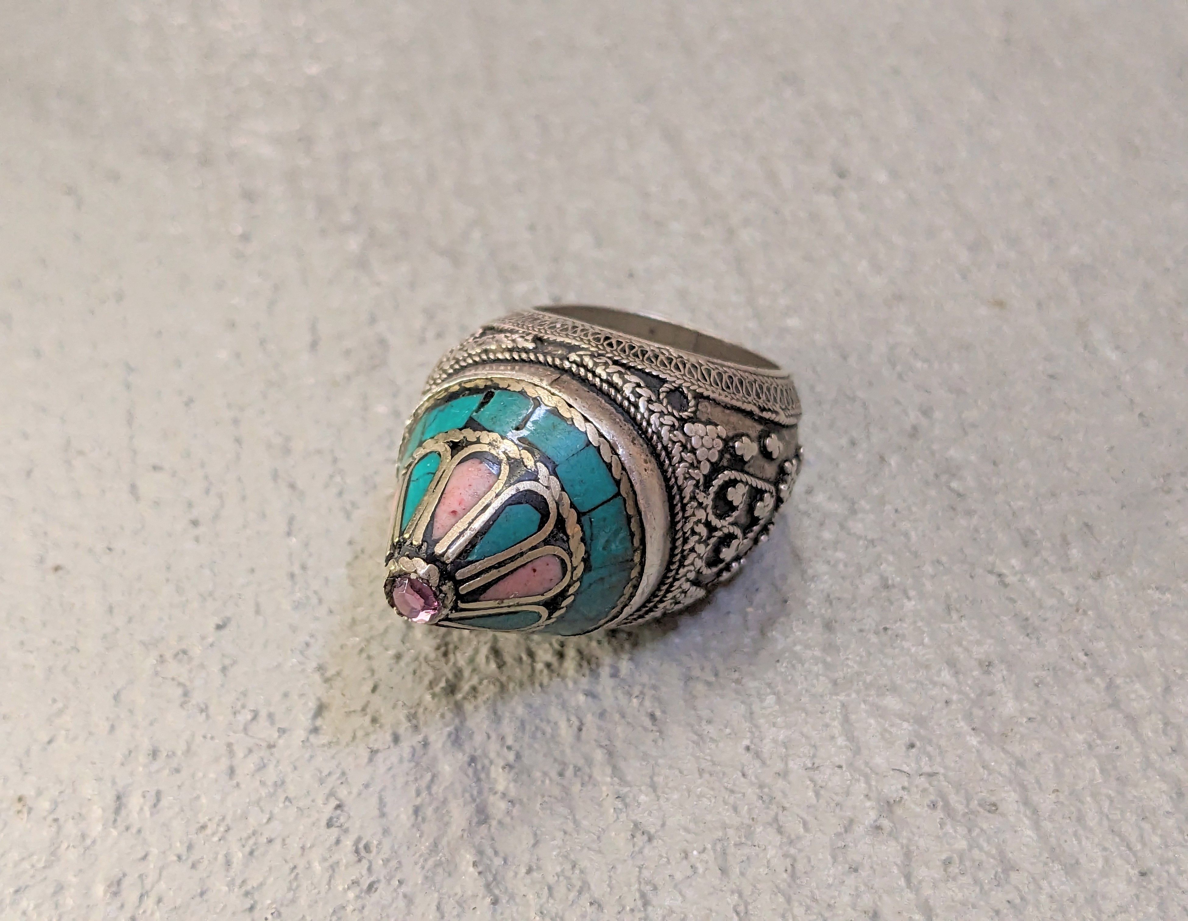image of Avant Garde x Jewelry Vintage Coral Turquoise Ring 8.5 Tribal Kuchi Afghanistan in Silver/Pink/Gree