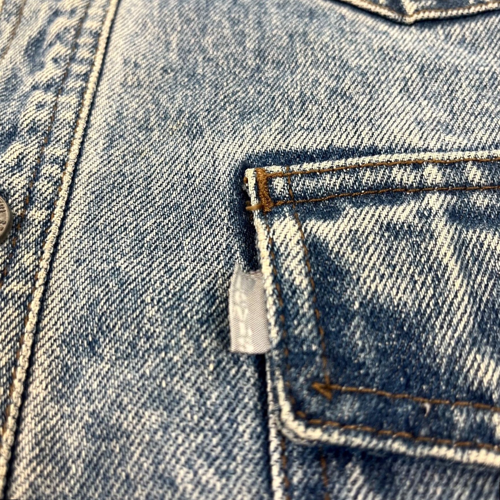 Levi's VINTAGE Levi's Silver Tab Jacket Mens XL Blue Light Wash Denim Trucker Size US XL / EU 56 / 4 - 3 Thumbnail