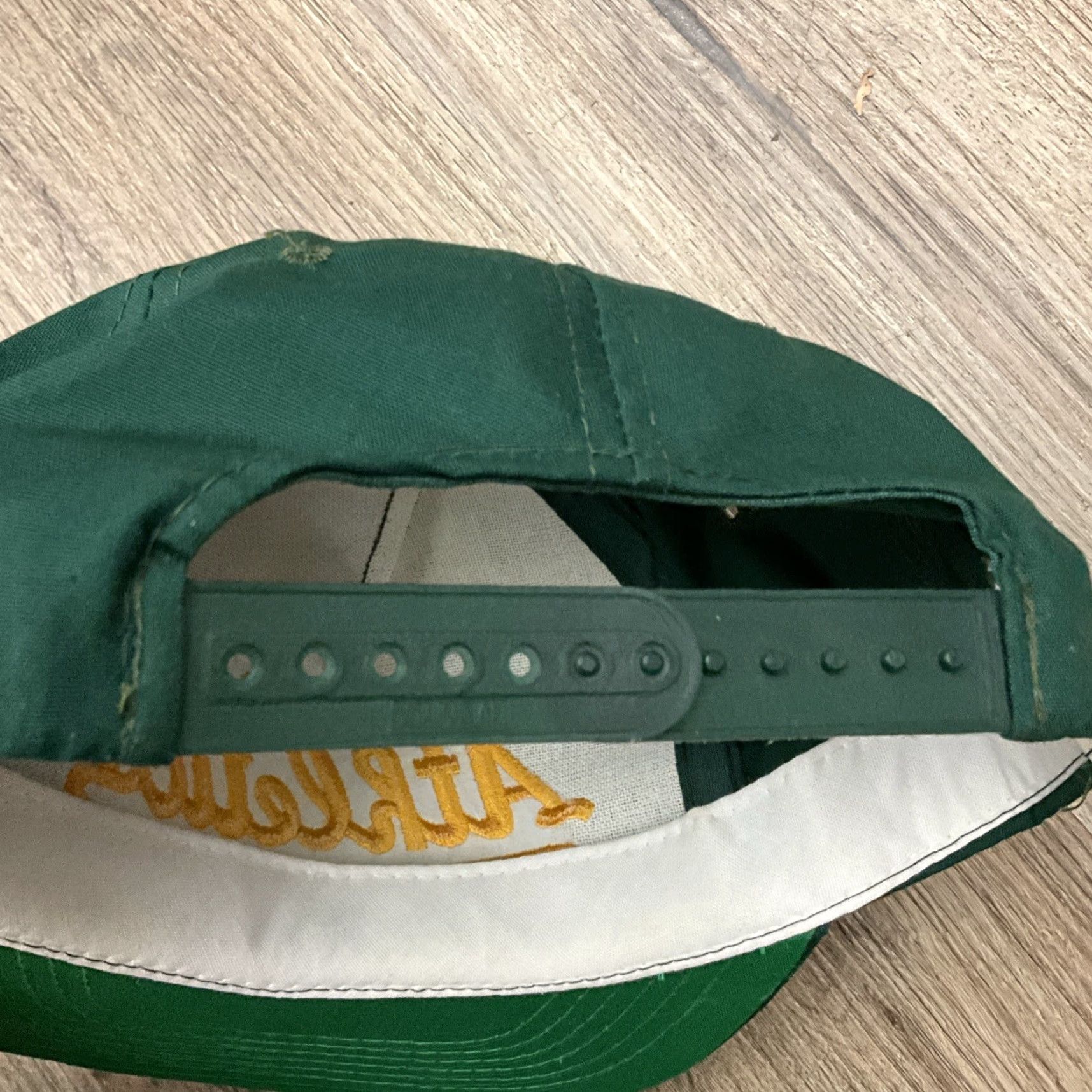 Sports Specialties VINTAGE Sports Specialties Oakland A’s Athletics Script Snapback Hat Size ONE SIZE - 7 Thumbnail